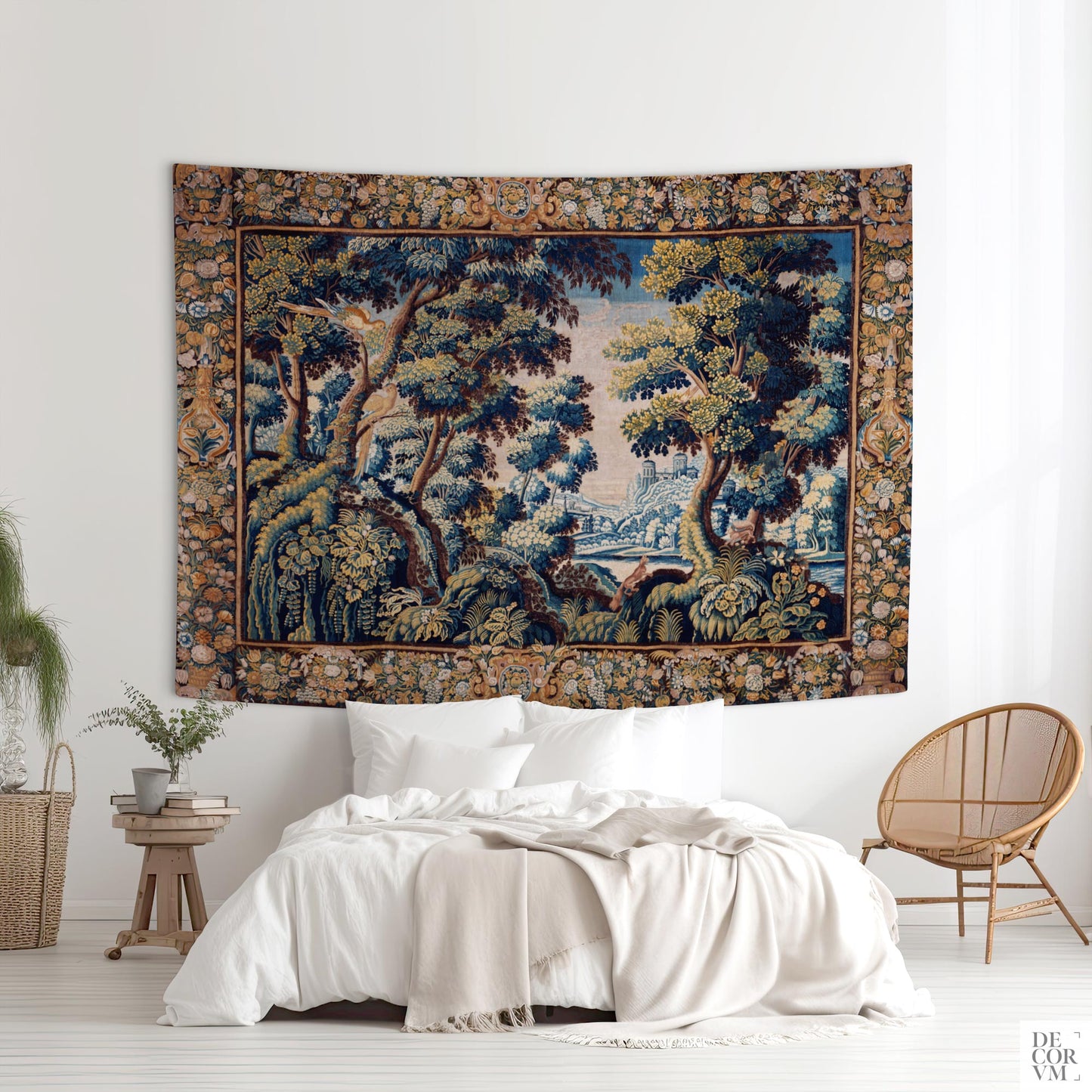 Large size verdure wall tapestry in organic cotton decorating a bedroom wall